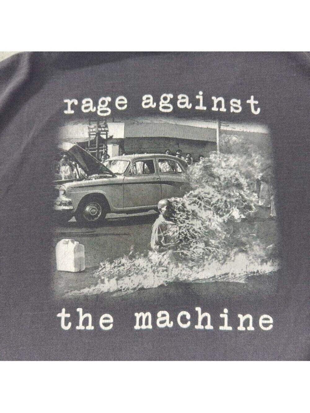 Vintage Rage Against the Machine Men's Size Large Fits Smaller Band T-shirt - Picture 9 of 13